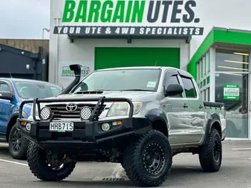 Toyota Hilux 2014 photo 2