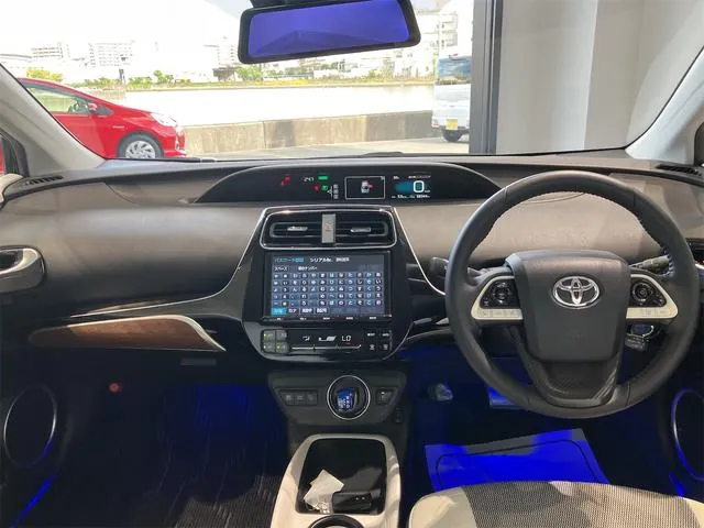 Toyota Prius 2017 photo 5