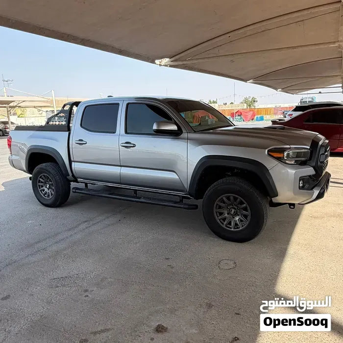 Toyota Tacoma 2021 photo 2