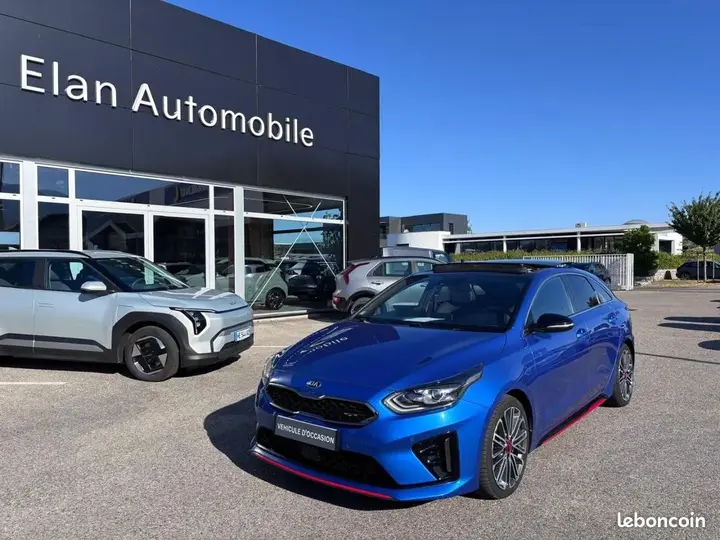 Kia Proceed