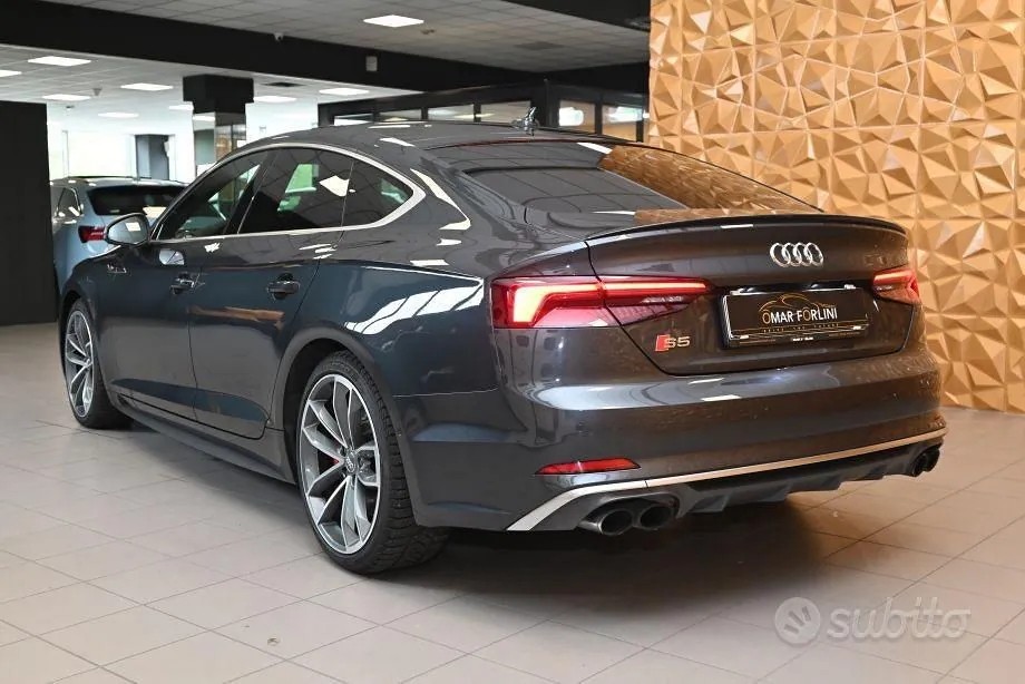 Audi A5 2018 photo 2