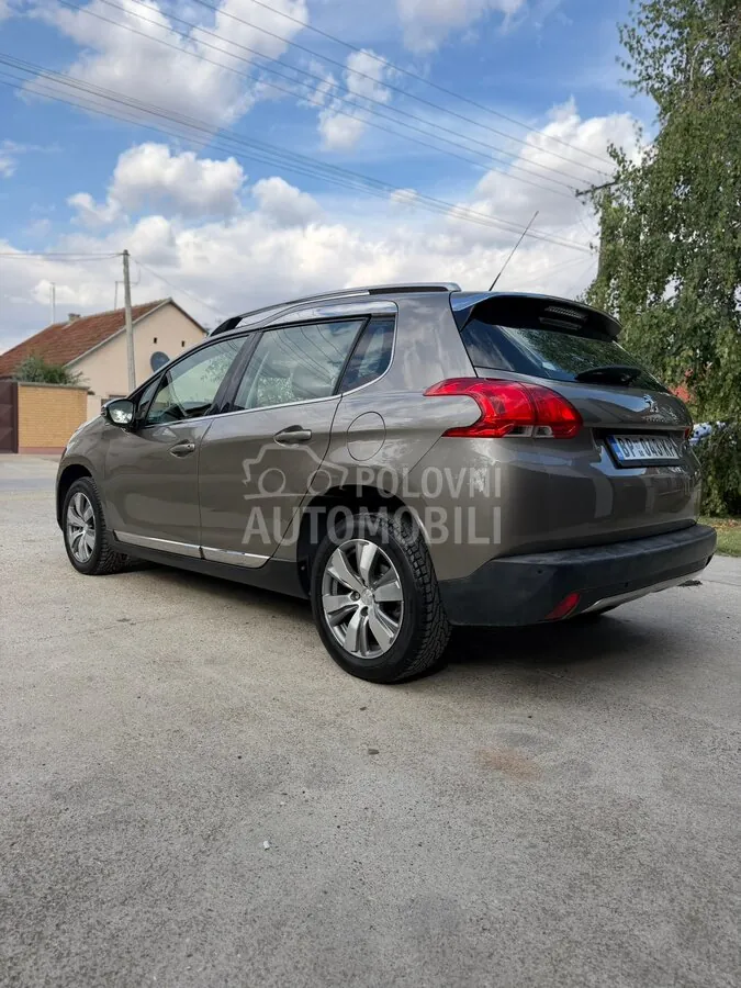 Peugeot 2008 2014 photo 4