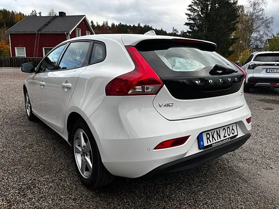 Volvo V40 2018 photo 3