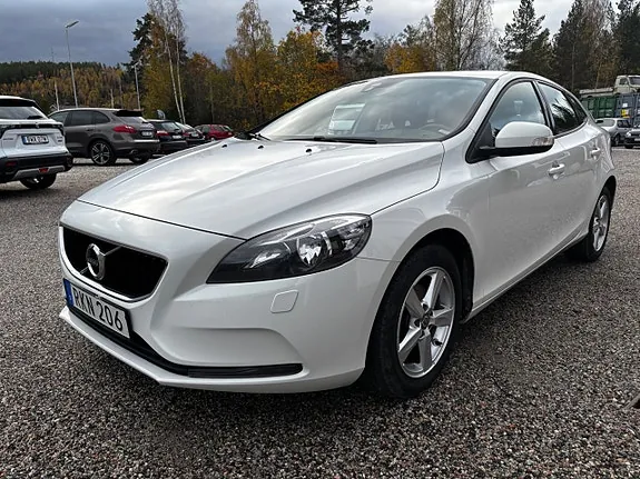 Volvo V40 2018 photo 2