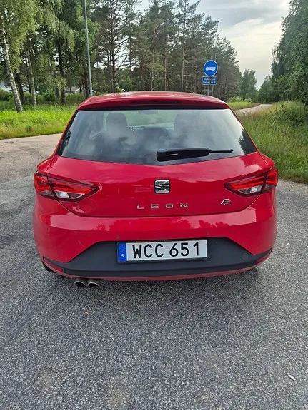 Seat Leon 2014 photo 2