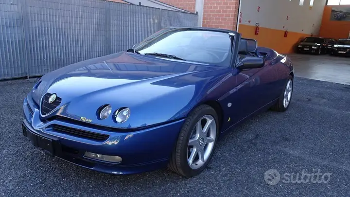 Alfa Romeo Spider 1996 photo 3