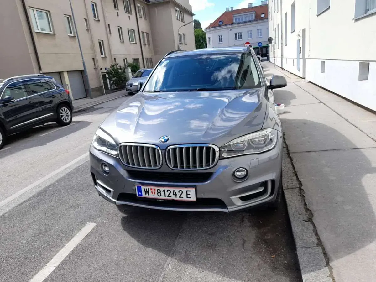BMW X5 2014 photo 2