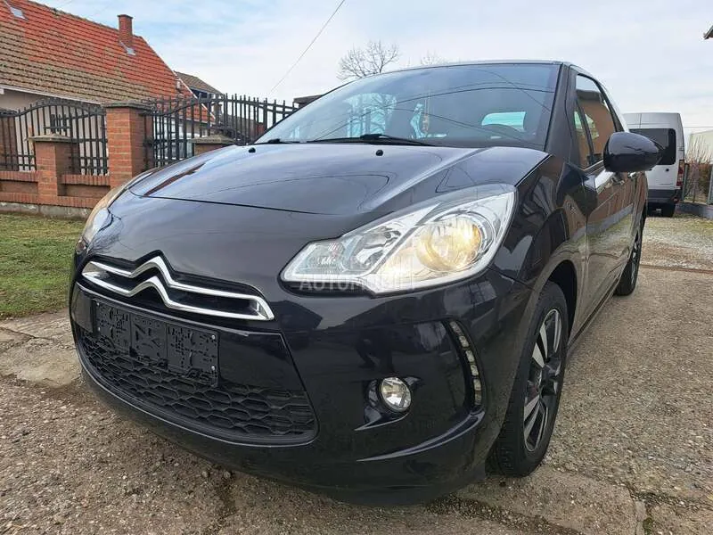 Citroen Ds3 2011 photo 2