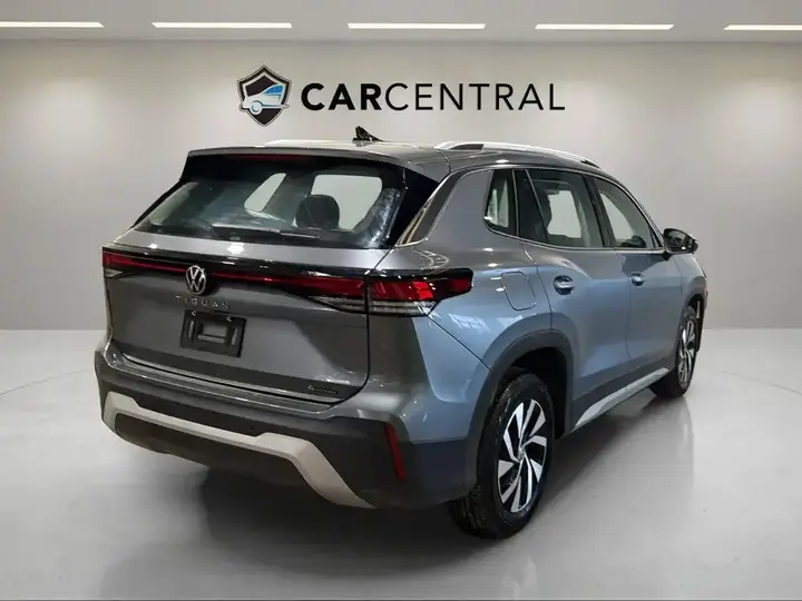 Volkswagen Tiguan 2025 photo 5