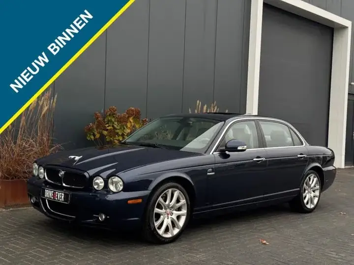 Jaguar Xj