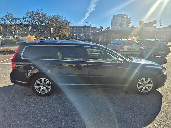 Volvo V70 2011 photo 4
