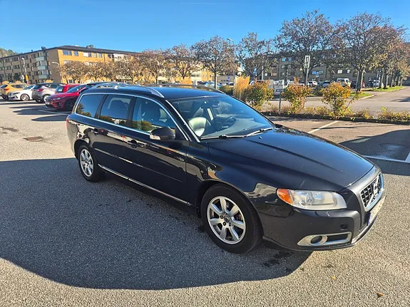 Volvo V70 2011 photo 3
