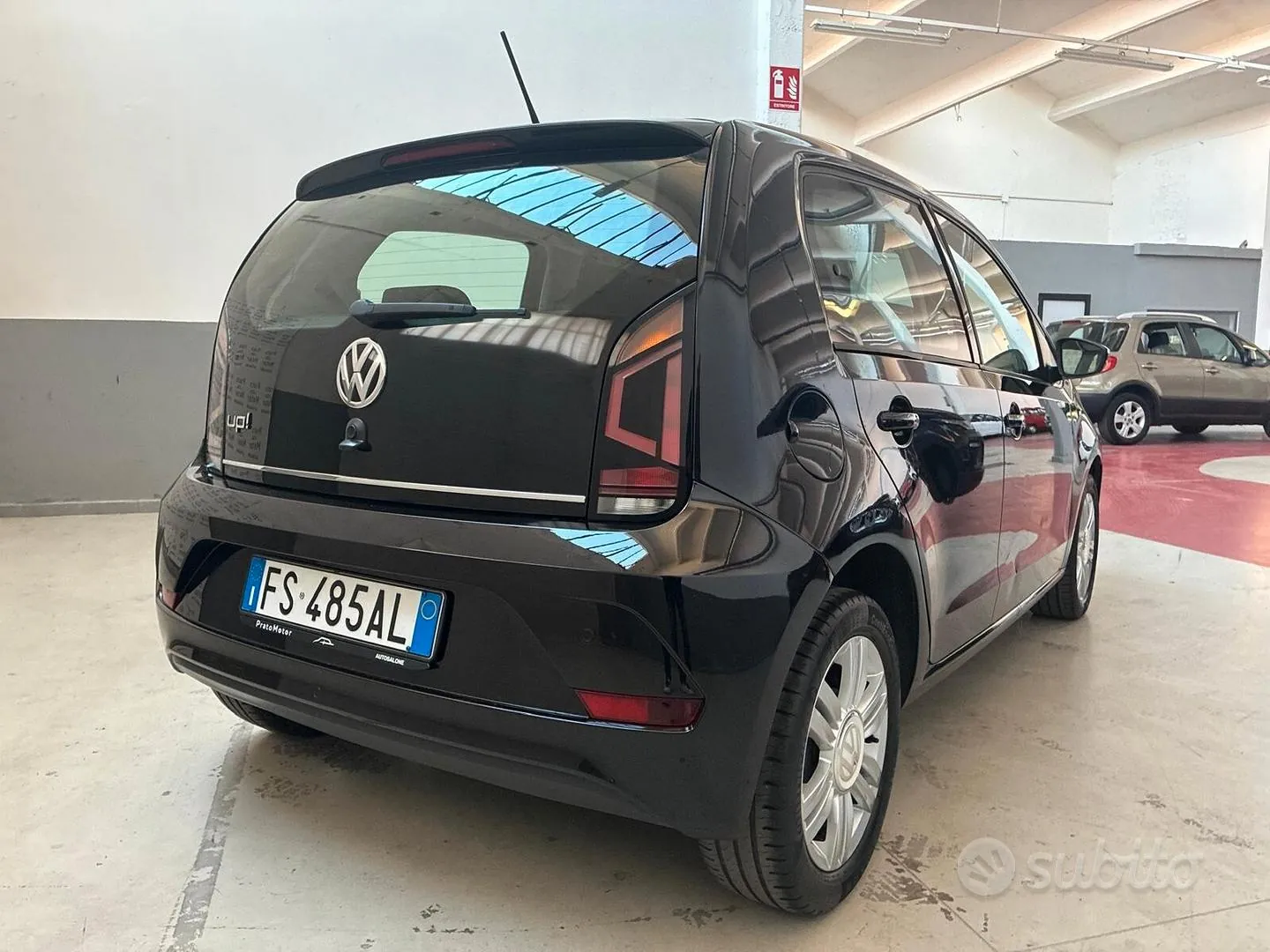 Volkswagen Up 2018 photo 4