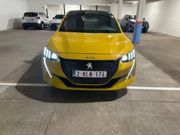 Peugeot 208 2022 photo 2