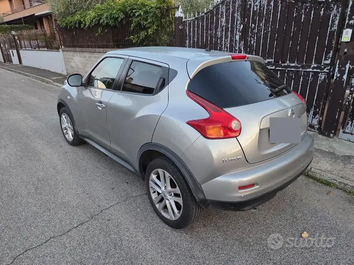 Nissan Juke 2011 photo 4