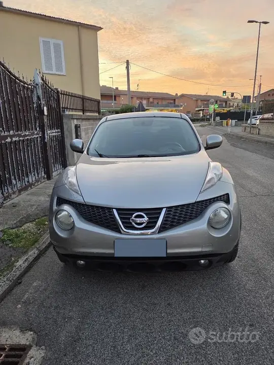 Nissan Juke 2011 photo 2