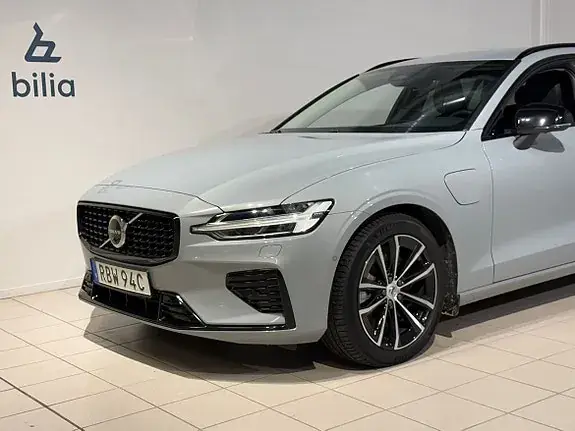Volvo V60 2025 photo 2