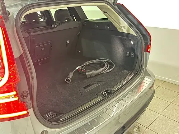 Volvo V60 2025 photo 5