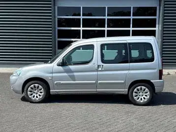 Citroen Berlingo 2004 photo 2