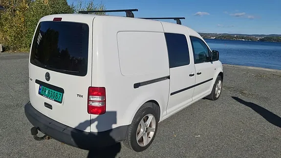 Volkswagen Caddy Maxi 2010 photo 2