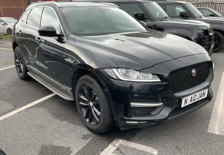 Jaguar F-Pace 2017 photo 3