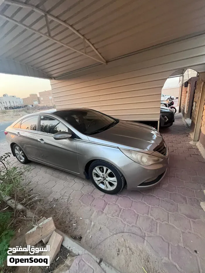 Hyundai Sonata 2013 photo 2