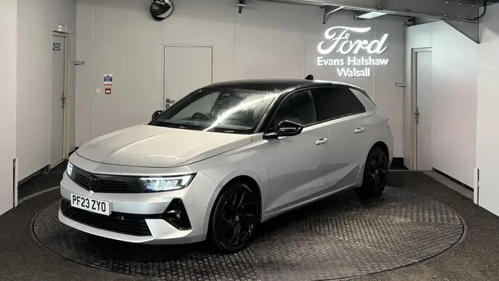 Vauxhall Astra 2023 photo 3