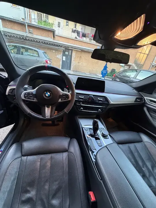 BMW 5 Series 2018 photo 2