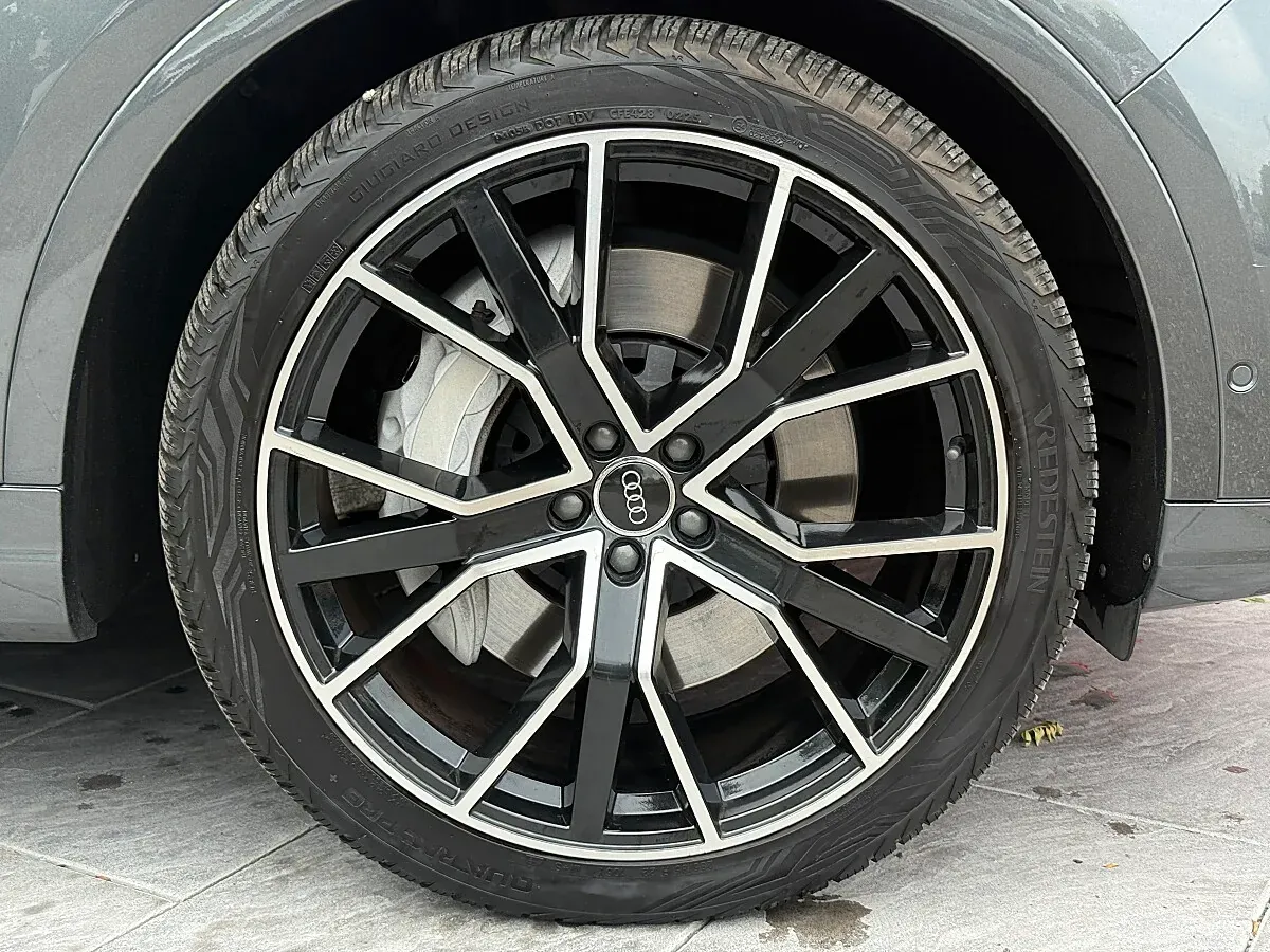 Audi Q7 2018 photo 3