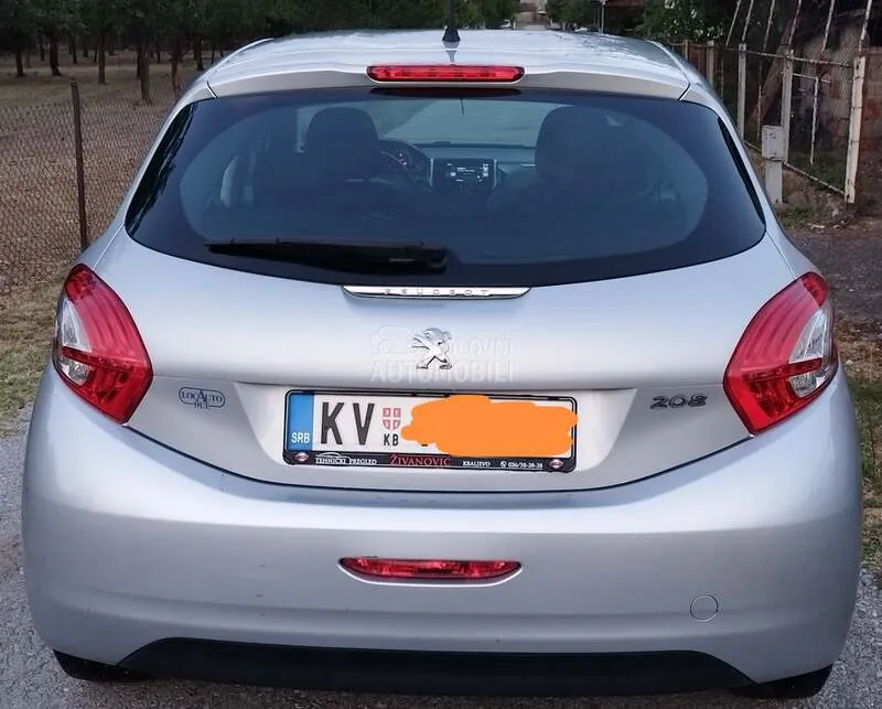 Peugeot 208 2015 photo 5