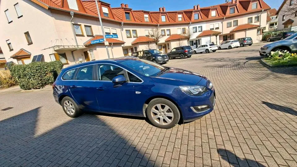 Opel Astra J