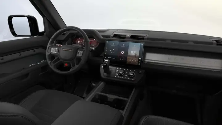 Land Rover Defender 110 photo 4