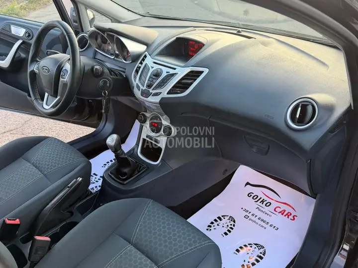 Ford Fiesta 2012 photo 3