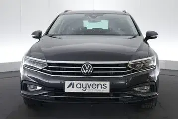 Volkswagen Passat 2023 photo 2