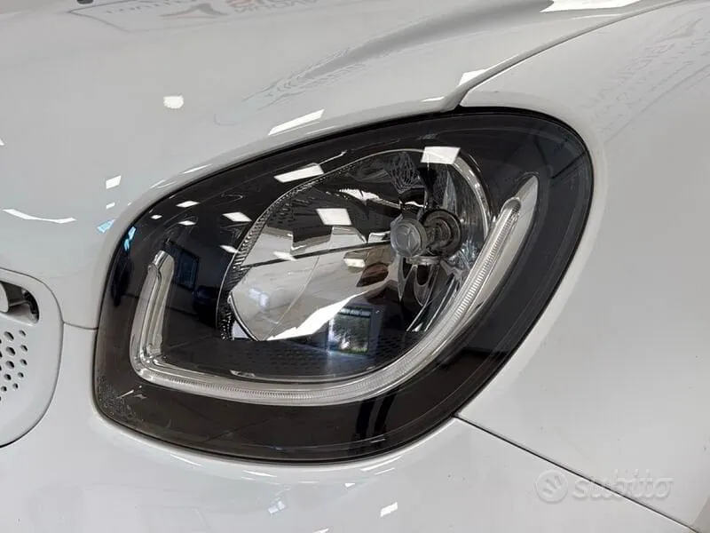 Smart Fortwo 2018 photo 4