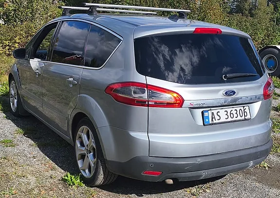 Ford S-Max 2013 photo 4