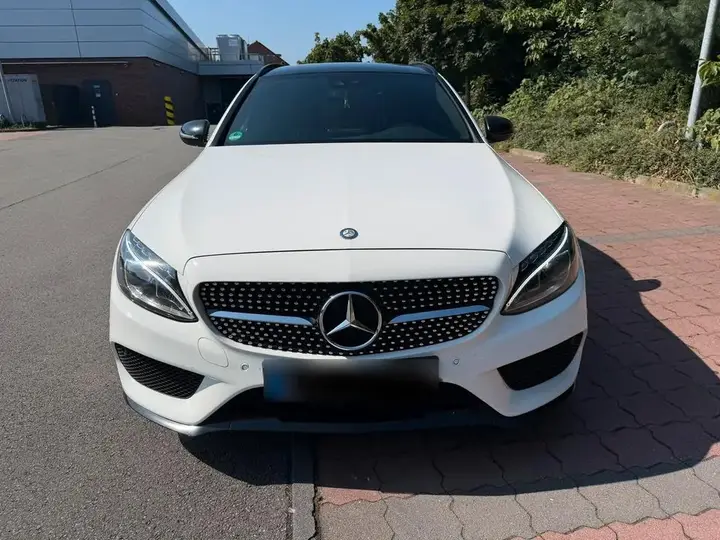 Mercedes-Benz C 220