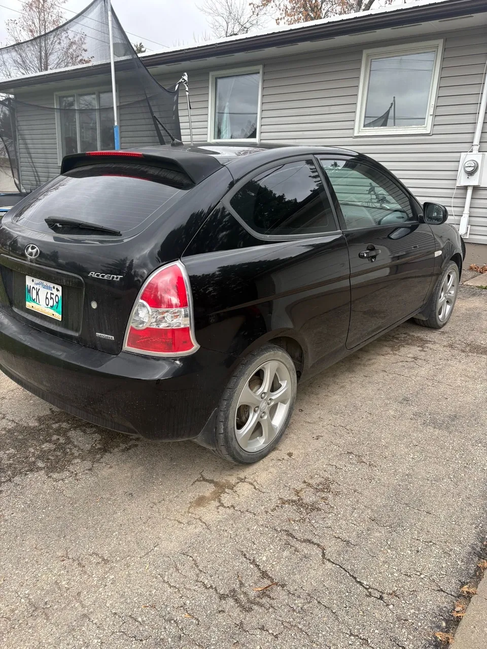 Hyundai Accent 2010 photo 2