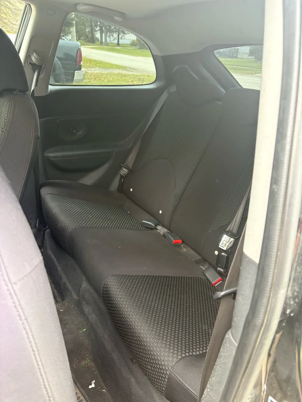 Hyundai Accent 2010 photo 4