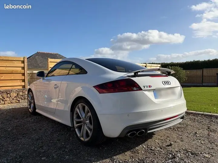 Audi Tts 2011 photo 2