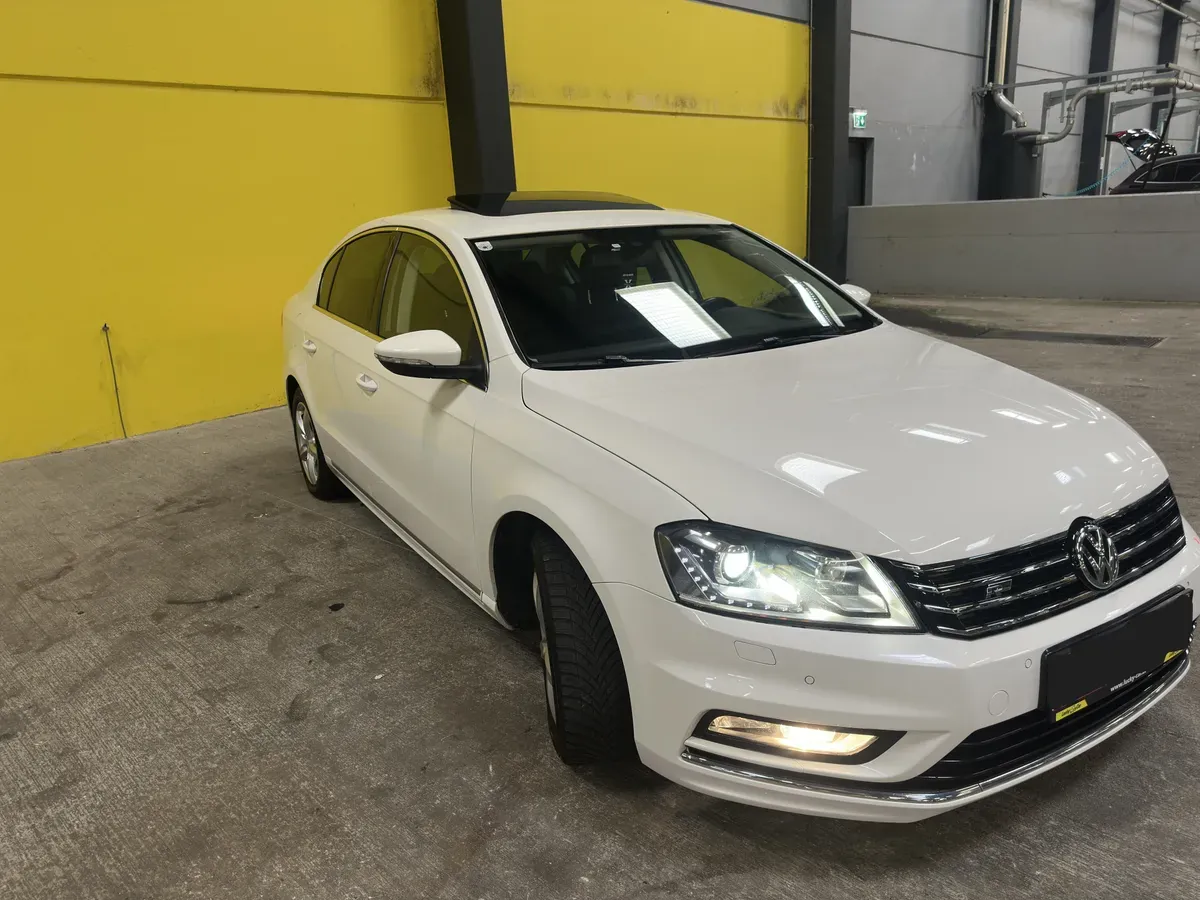 Volkswagen Passat 2013 photo 2
