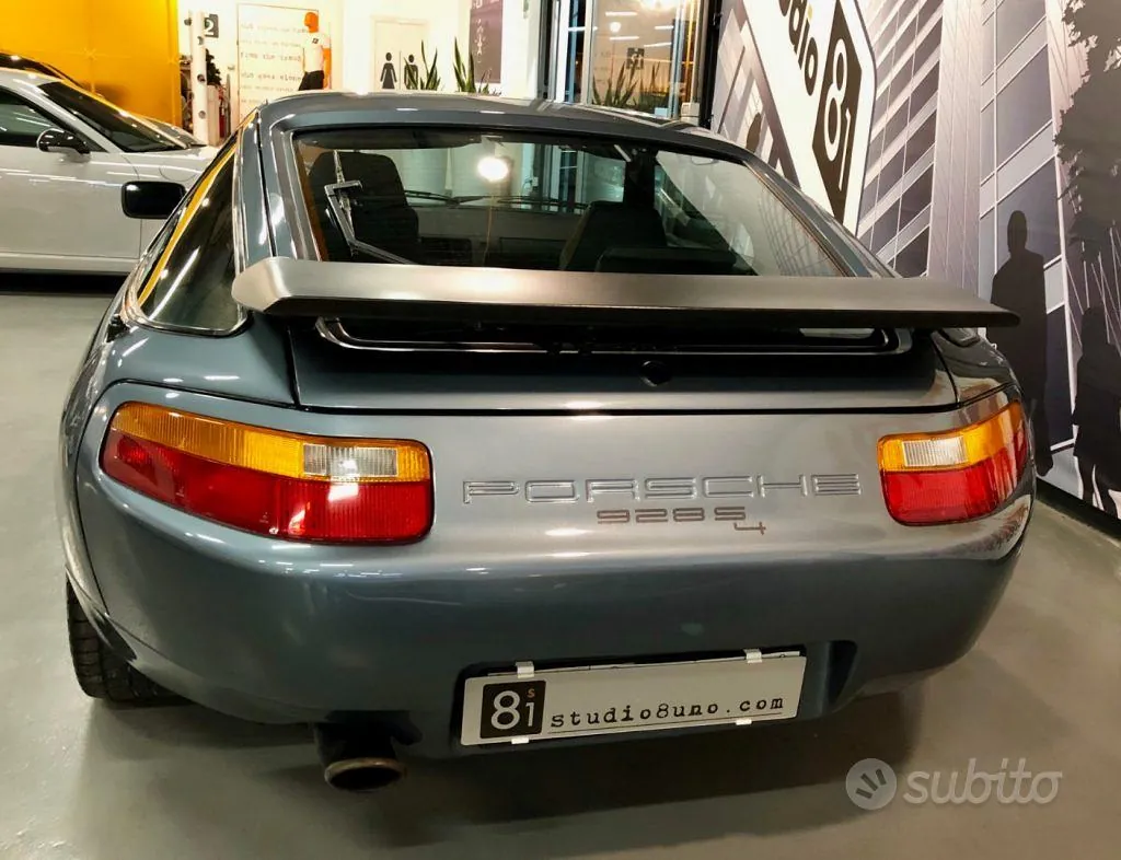 Porsche 928 1984 photo 4