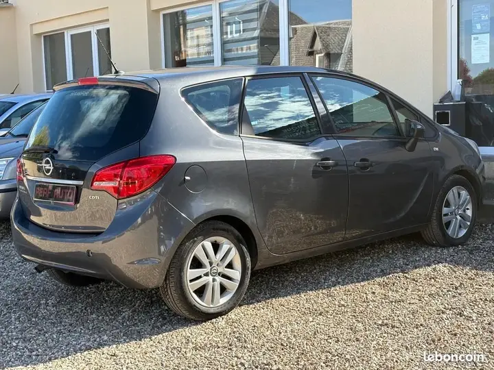 Opel Meriva 2011 photo 4