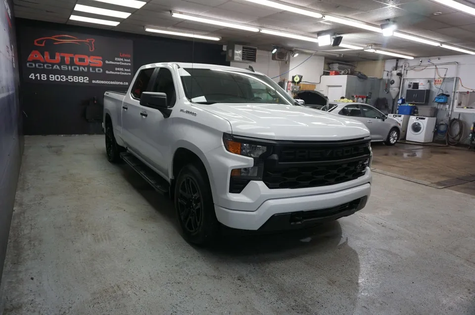 Chevrolet Silverado 1500 2023 photo 3