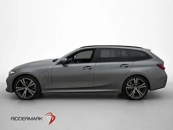 BMW 330E 2023 photo 4