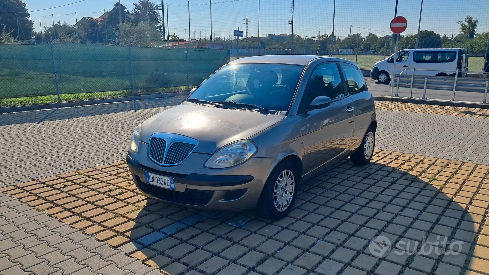 Lancia Ypsilon 2004 photo 2