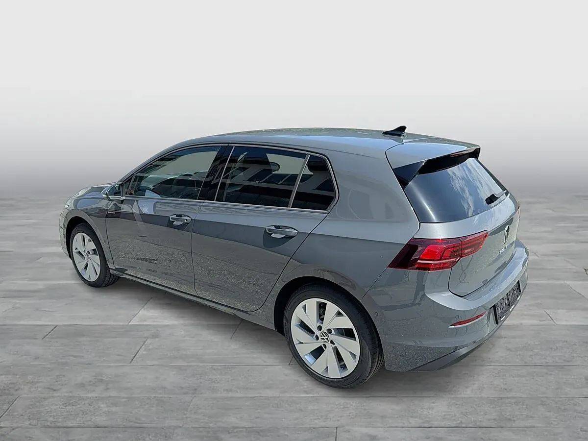 Volkswagen Golf 2026 photo 3