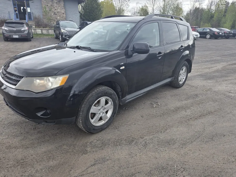 Mitsubishi Outlander 2009 photo 2