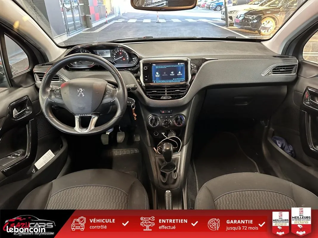 Peugeot 208 2019 photo 3