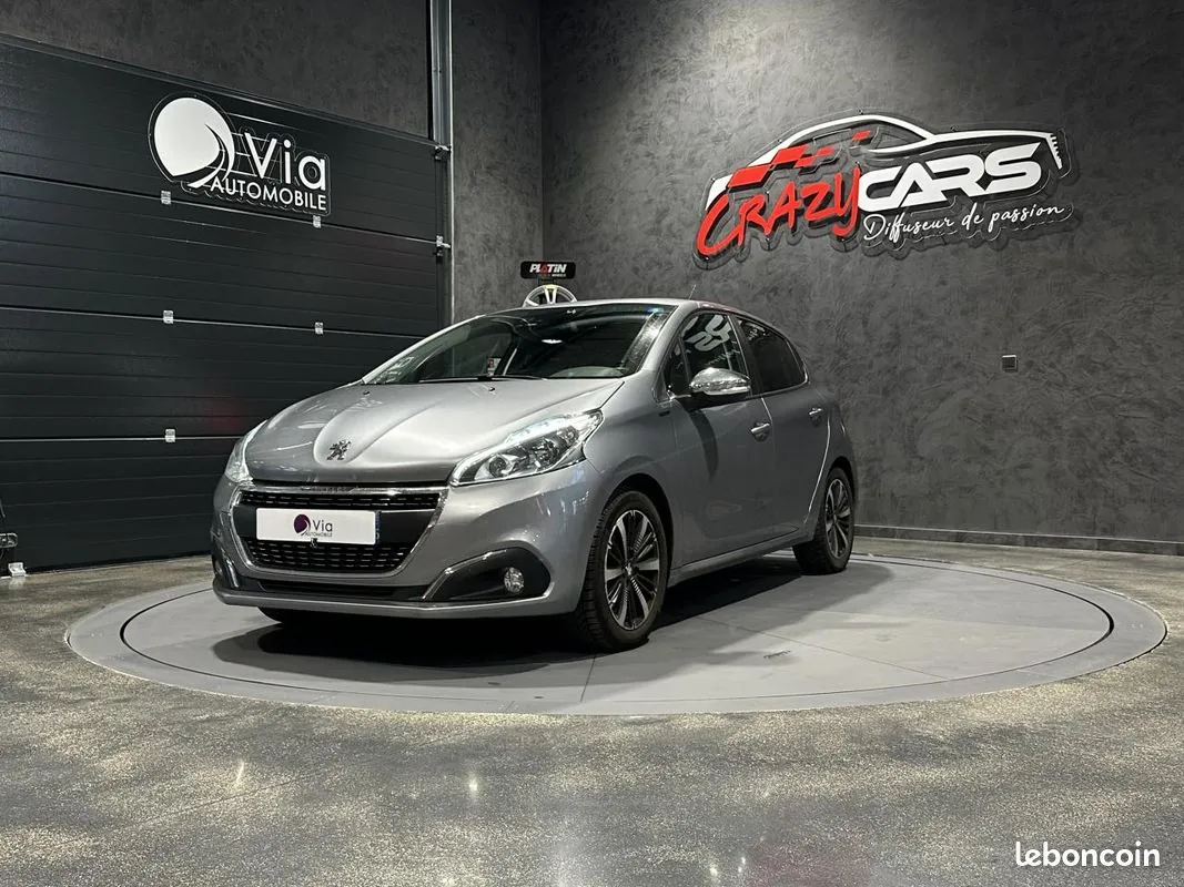 Peugeot 208 2019 photo 5